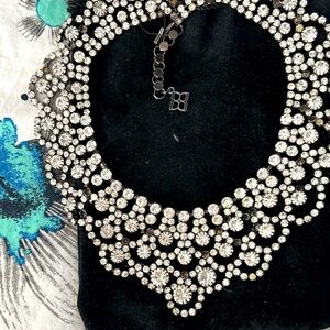 Meet your Posher, Janet